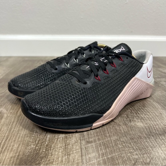 Nike Shoes - Nike Noble Red Metcon 5